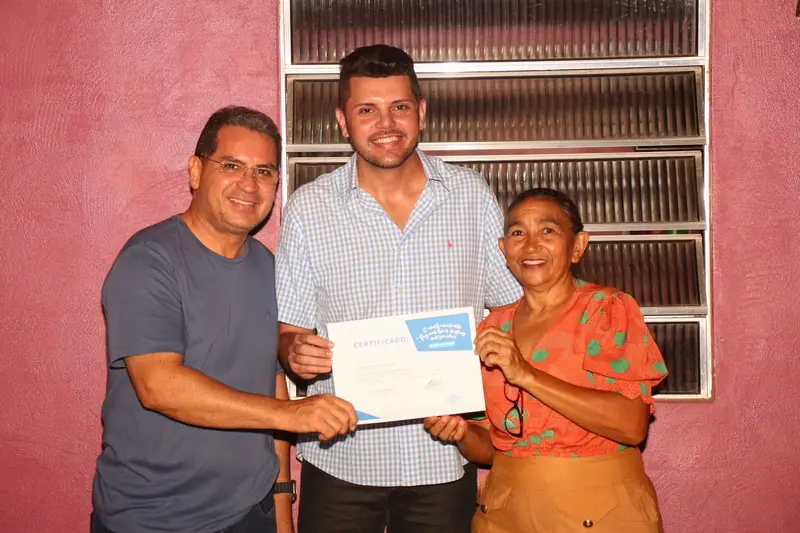 Sala Do Empreendedor De Demerval Lob O Entrega Certificados De Curso Na