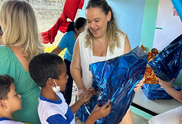 Conecta Piauí participa de ação social com crianças na creche Espaço Crescer