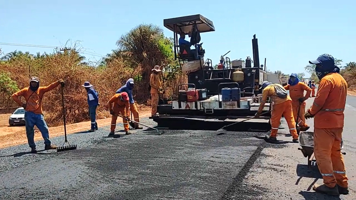 Histórico: asfaltamento do trecho da BR-226 entre Timon e povoado Baú quase pronto