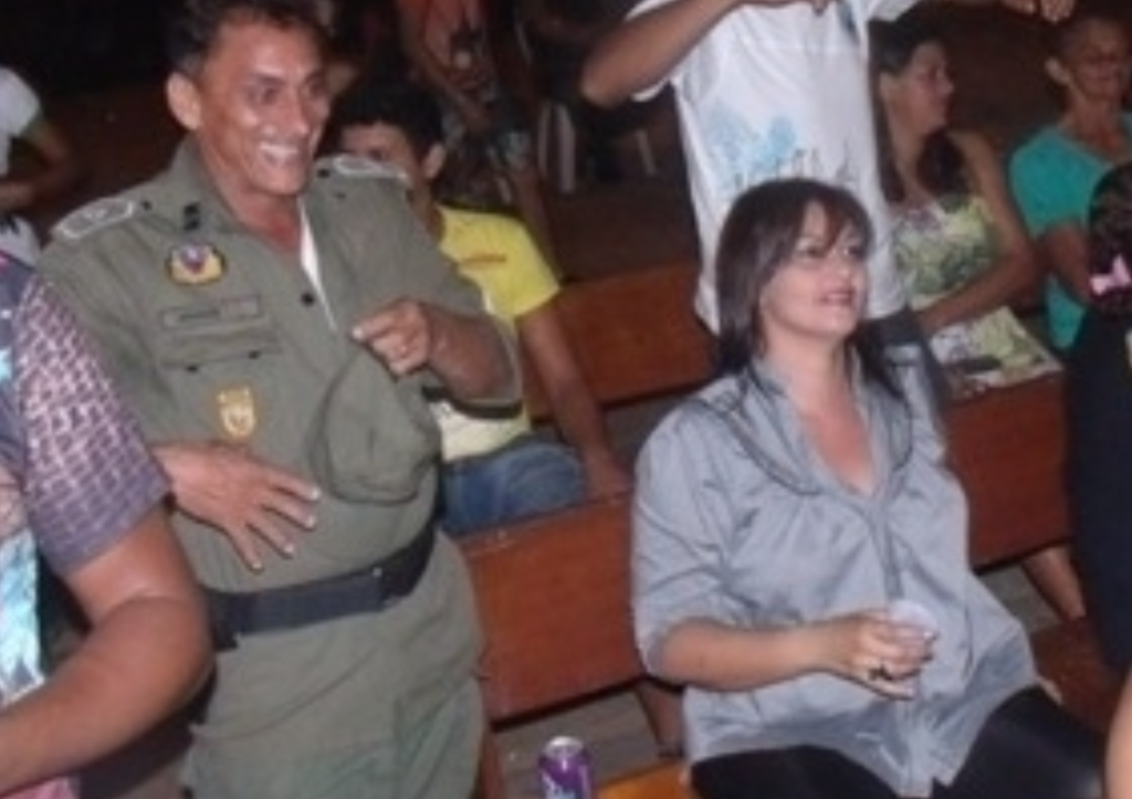 Hugo Viana Lino e Neylivia Oliveira da Costa