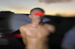 Jovem com mandado de prisão em aberto é preso durante abordagem policial (Foto: Divulgação)