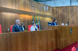 Mesa de honra (Foto: Eduardo Amorim/Conecta Piauí)