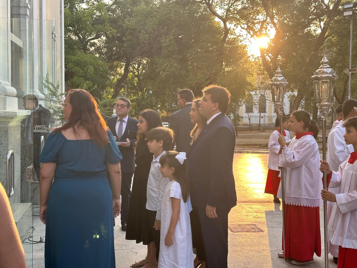 Rafael Fonteles participa de Missa de Ação de Graças de aniversário do Piauí