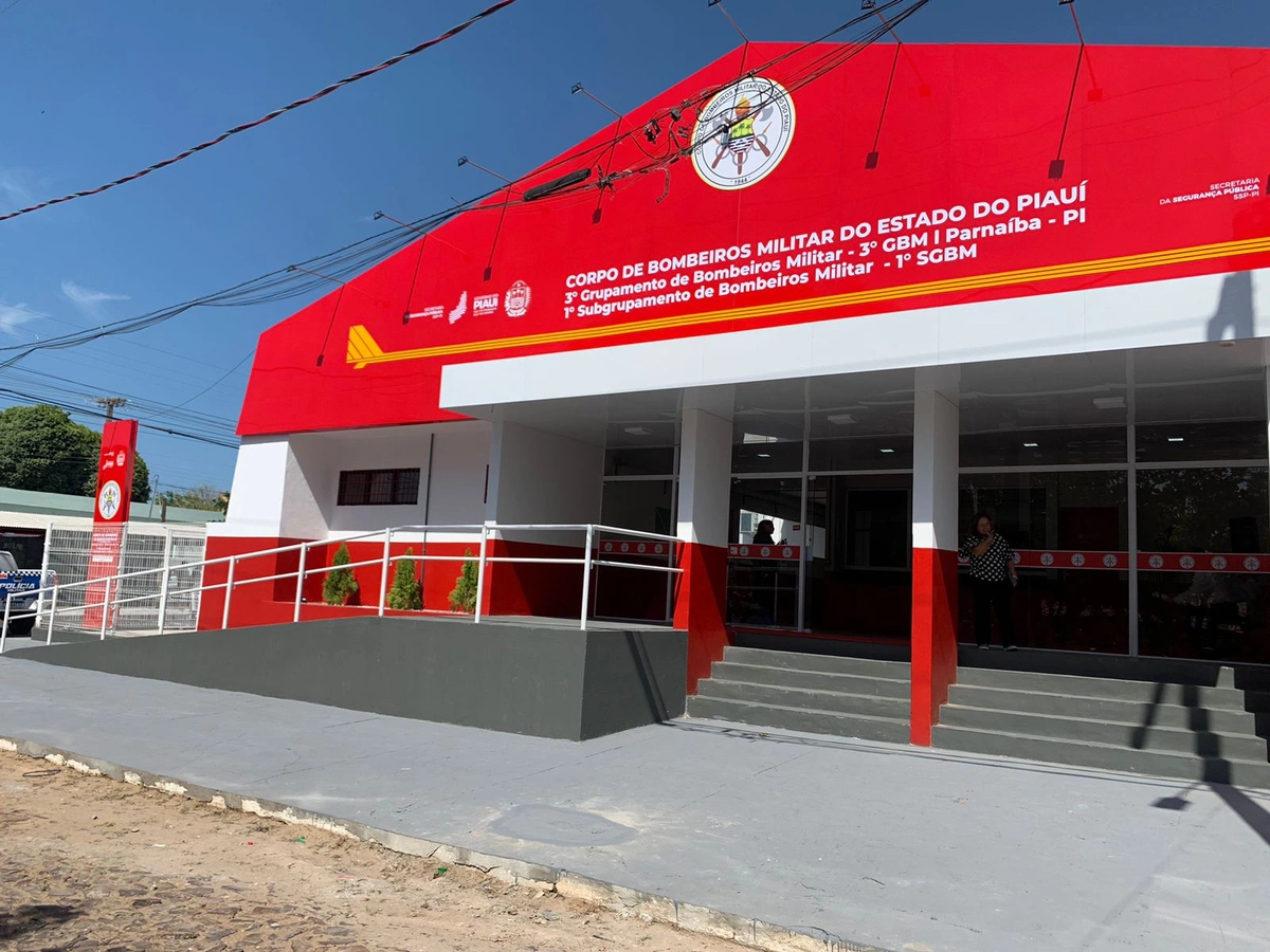 Rafael inaugura nova sede do Corpo de Bombeiros e outras obras em Parnaíba