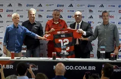 Tite é apresentado oficialmente como técnico do Flamengo