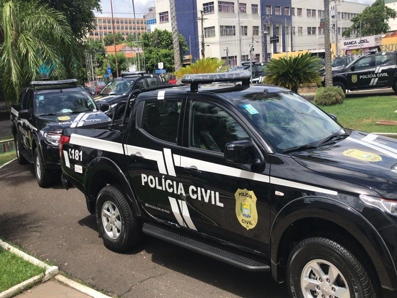 Viatura da Polícia Civil