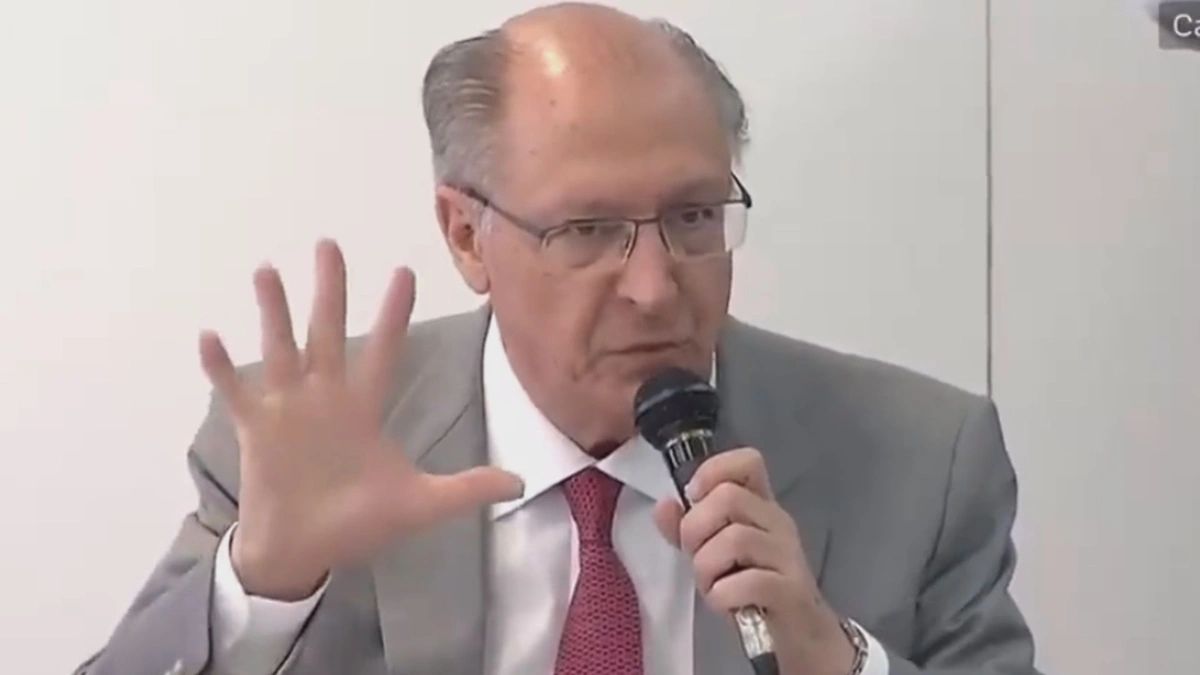 Alckmin defende mais taxas para importar produtos que custem menos de U$ 50