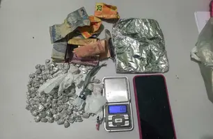 Casal é preso em flagrante com drogas e balança de precisão em Parnaíba (Foto: Reprodução)