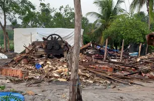 Danos causados pelo temporal (Foto: Reprodução / Portal Gurgueia)