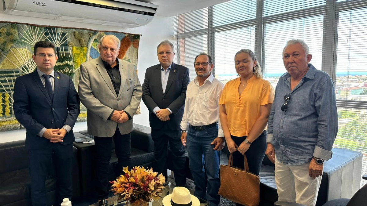 Deputado Florentino Neto solicita conclusão de projeto no litoral do Piauí