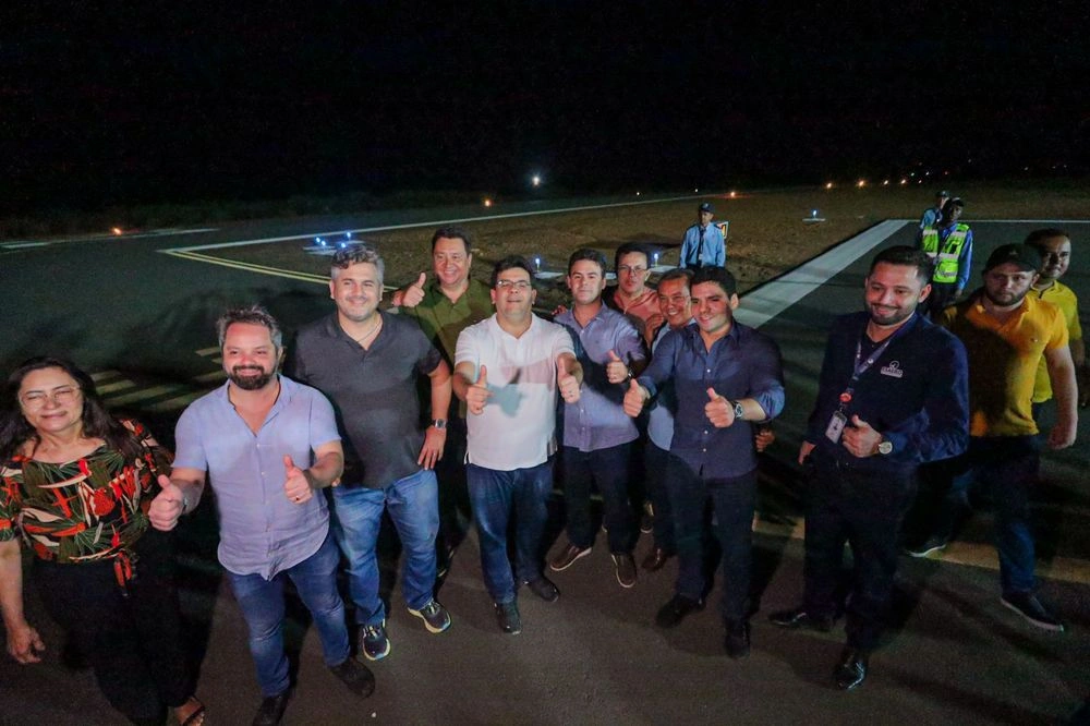 Governador Rafael Fonteles inaugura primeiro voo noturno no aeroporto de Picos