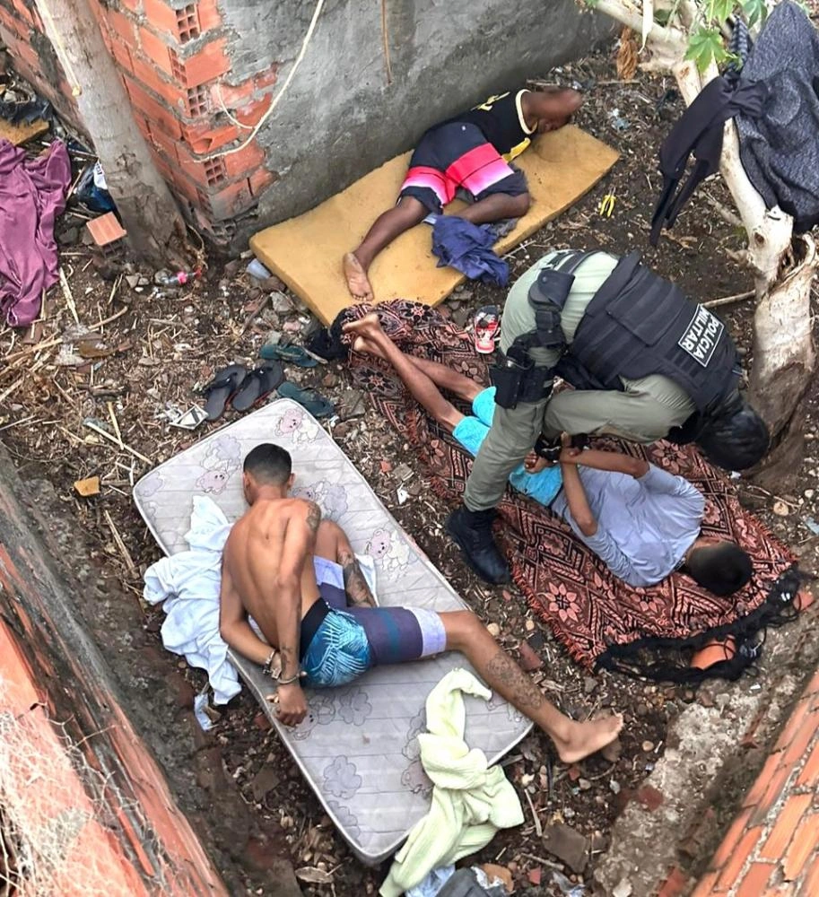 Irmãos são presos acusados de matar homem e via pública em Amarante