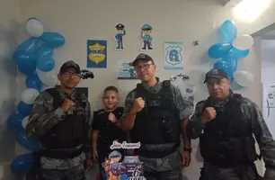 Polícia esteve presente no aniversário de João Emanuel (Foto: Reprodução)