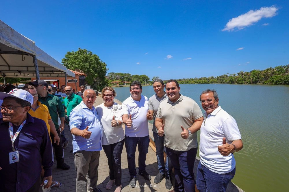 Rafael Fonteles inaugura obras de infraestrutura e mobilidade em Água Branca