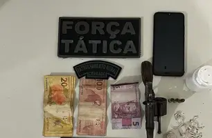 Suspeito de assalto é preso com 19 trouxinhas de crack em cidade do Piauí (Foto: Reprodução)