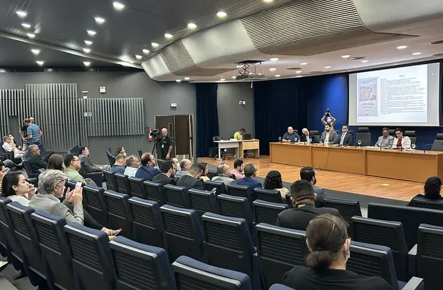 Assembleia Legislativa do Ceará no lançamento do livro (Foto: Naiane Feitosa/Conecta Piauí)