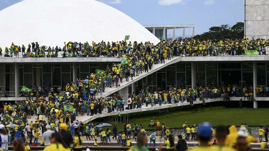 Atos golpistas de 8 de janeiro