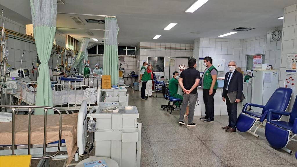 CRM-PI aponta falta de medicamentos e aparelho de raio-x sem funcionar no HUT