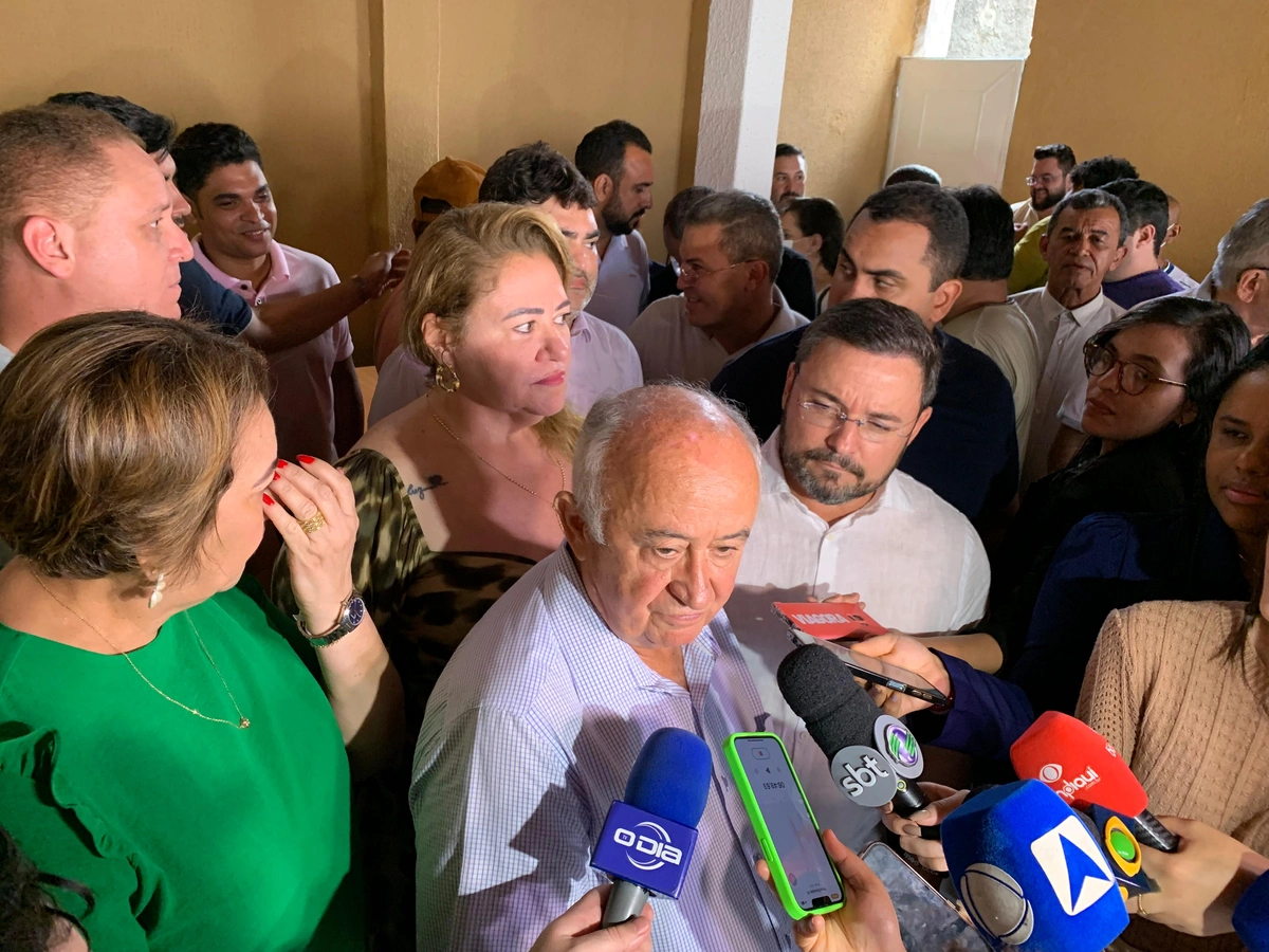 Deputado federal Júlio César esclareceu pontos à imprensa