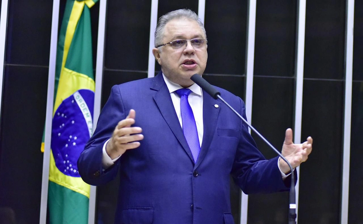 Deputado Florentino Neto divulga balanço das ações na Câmara Federal