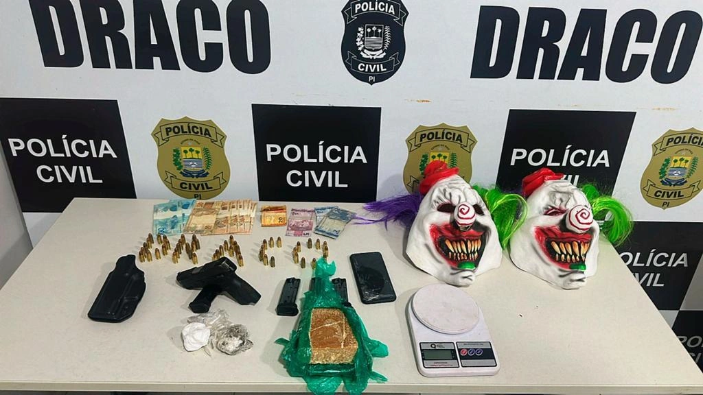 Faccionados que usava máscaras de palhaço durante assaltos são presos em Teresina