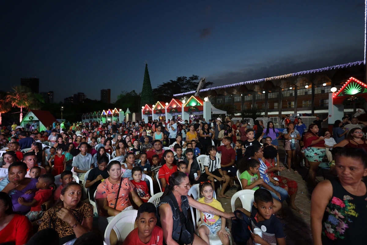 Familias piauienses prestigiam programação da Vila de Natal da Alepi