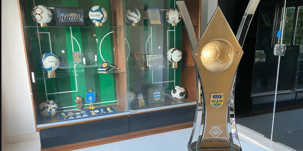 Fluminense e Altos farão a final do Piauiense Sub-15 no Lindolfo Monteiro