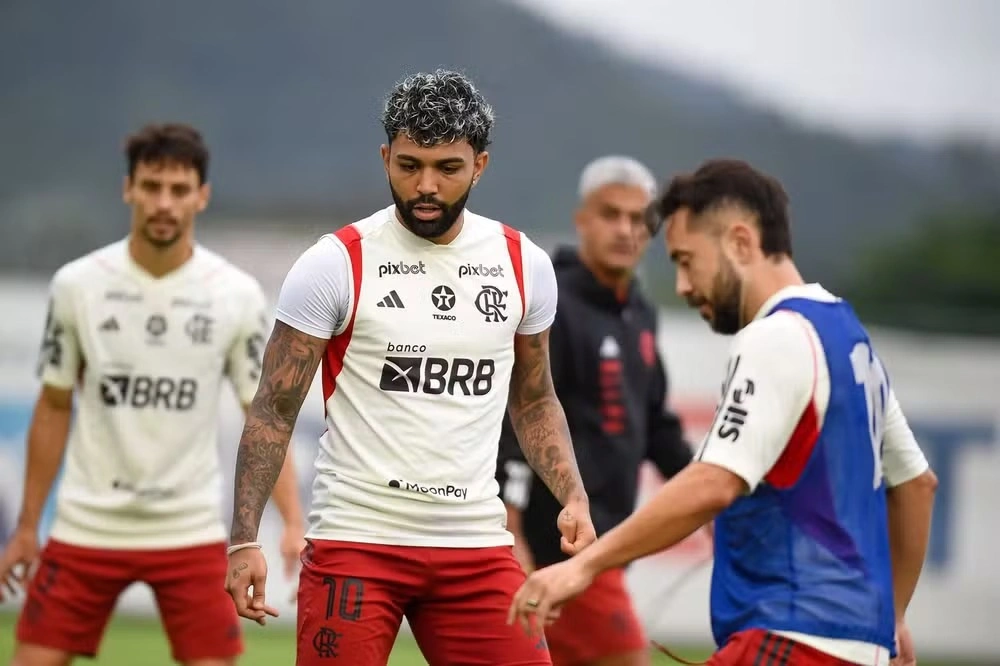 Gabigol em treinamento