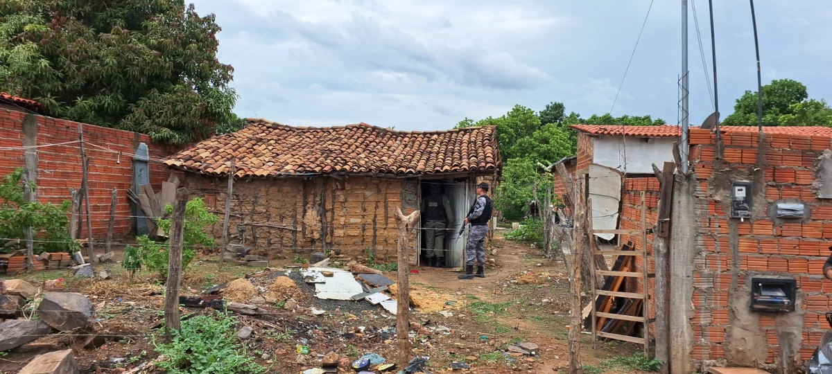 Homem nega dinheiro a usuária de drogas e é morto a facadas no interior do Piauí