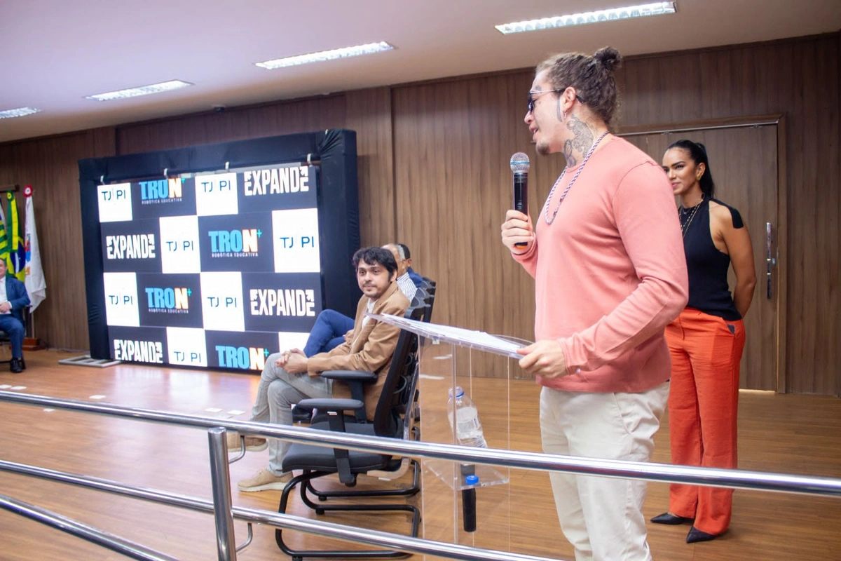 Influenciador Whindersson Nunes