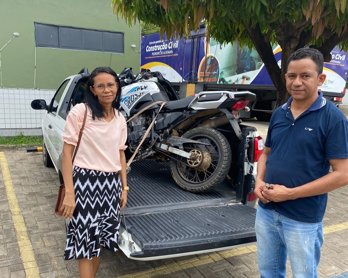 Polícia Militar de Monsenhor Gil recupera moto furtada em Teresina