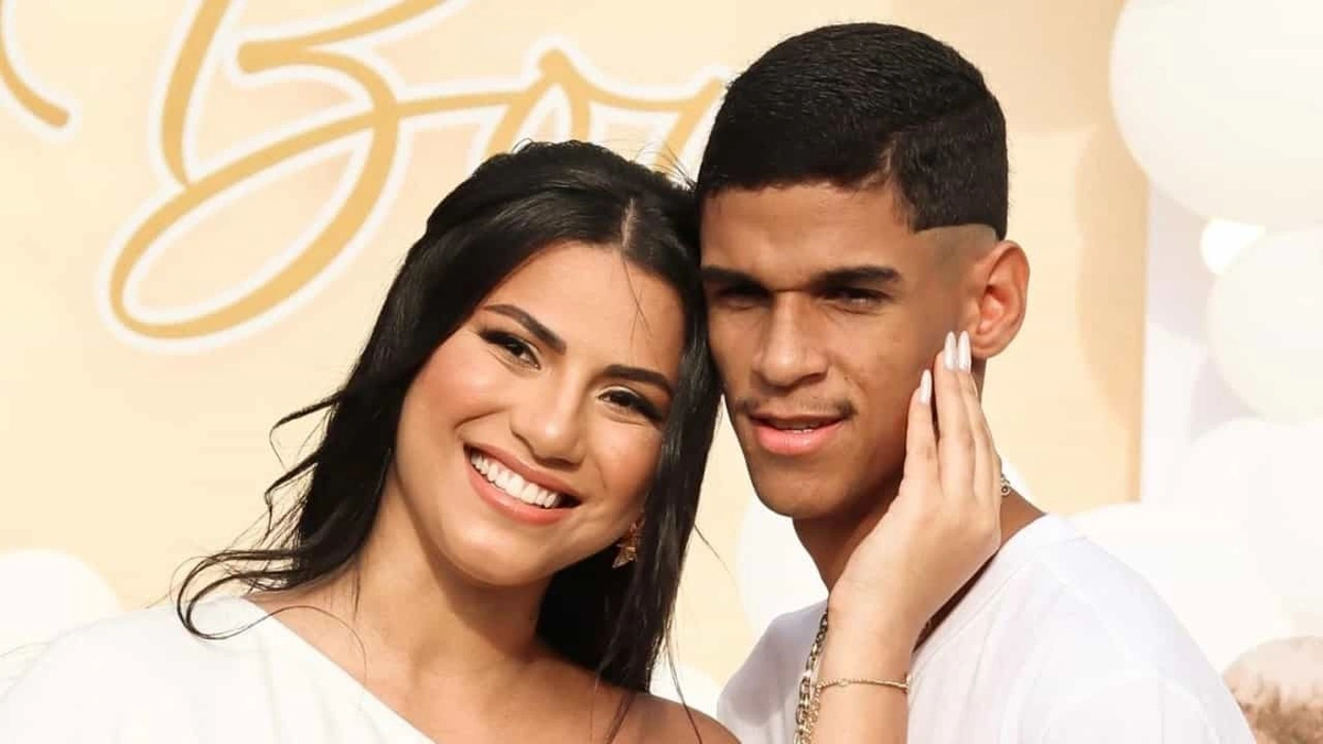 Távila Gomes e Luva de Pedreiro