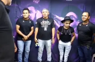 Vídeo: prefeito piauiense invade entrevista e agride repórter durante festa (Foto: Reprodução)