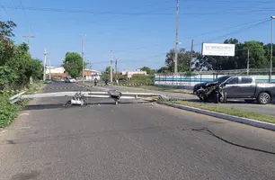 Colisões de veículos com postes da rede elétrica (Foto: Divulgação/ Equatorial Piauí)