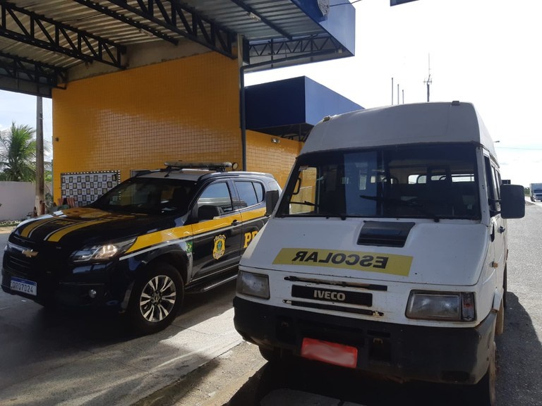 Já é a segunda vez que o mesmo condutor foi flagrado conduzindo o veículo