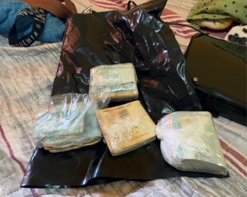 Mulheres presas por tráfico de drogas e outros crimes