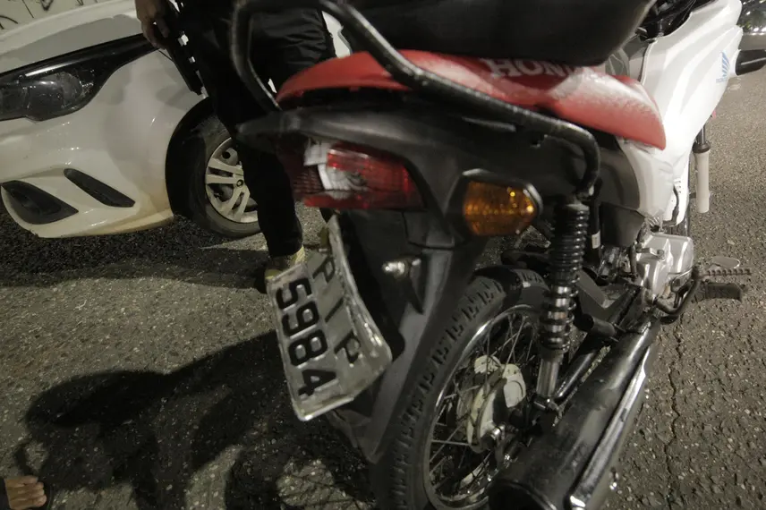 PM apreende dezenas de motos em operação para proibir 'rolezinhos' na Estaiada