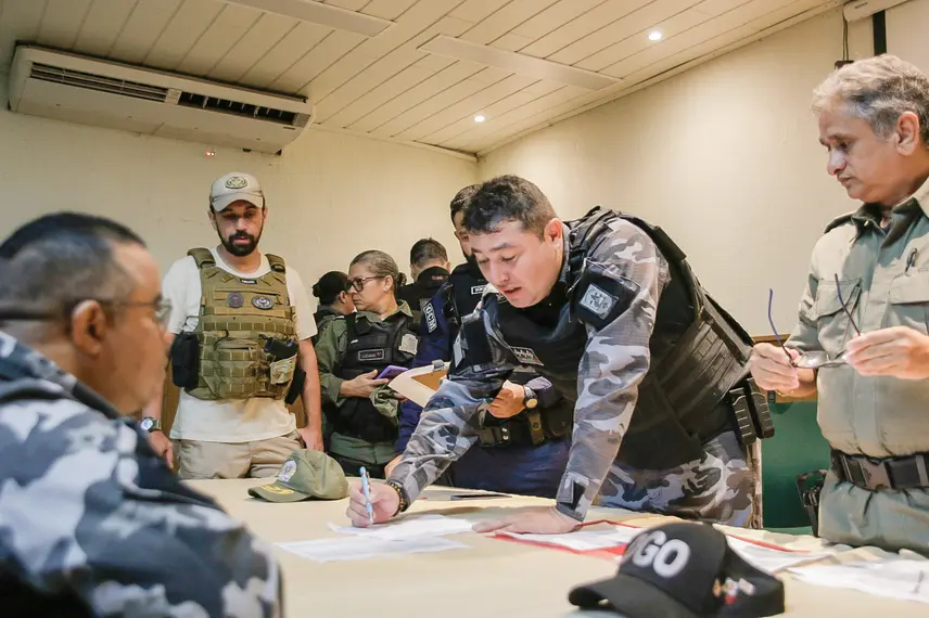 PM apreende dezenas de motos em operação para proibir 'rolezinhos' na Estaiada