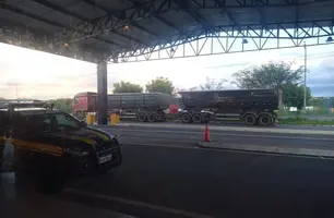 PRF flagra caminhão com mais de 15 toneladas de excesso de peso - Foto: Divulgação/PRF (Foto: PRF)