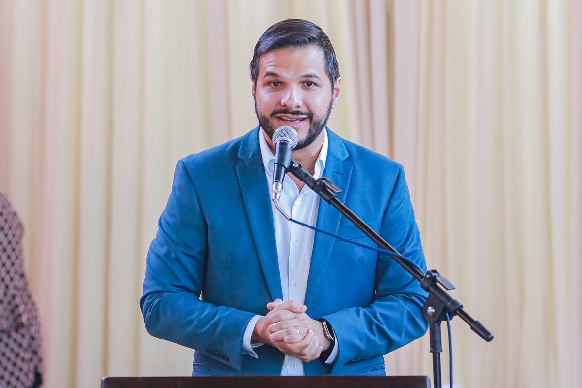 Secretário de Estado da Educação, Washington Bandeira