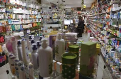 IBGE: inflação em abril é de 0,61%, influenciada pela alta de remédios