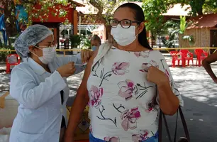 Vacinação de professores (Foto: Divulgação/ Prefeitura de Teresina)