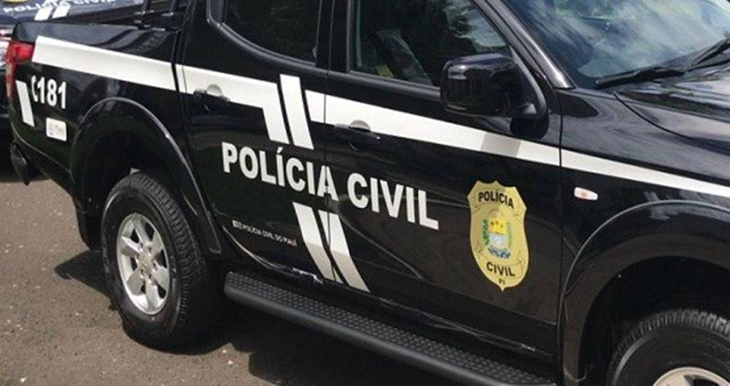 Viatura da Polícia Civil