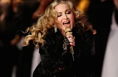 Madonna é internada na UTI por infecção bacteriana e adia turnê mundial