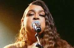 Preta Gil é ovacionada em turnê com família durante recuperação do câncer