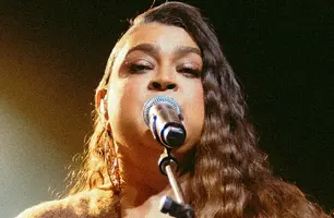 Cantora Preta Gil em show da turnê "Nós a Gente" (Foto: Reprodução)