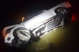 Casal e criança ficam feridos após acidente (Foto: Reprodução/ Redes Sociais)