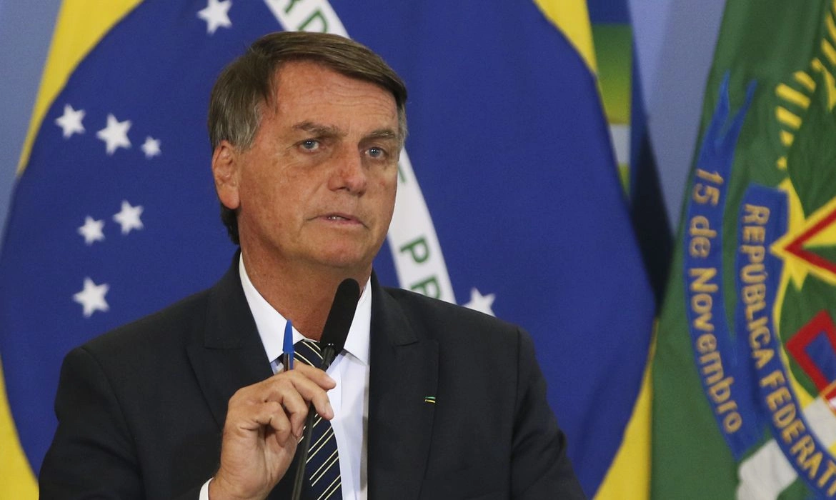 Ex-presidente está inelegível até 2030