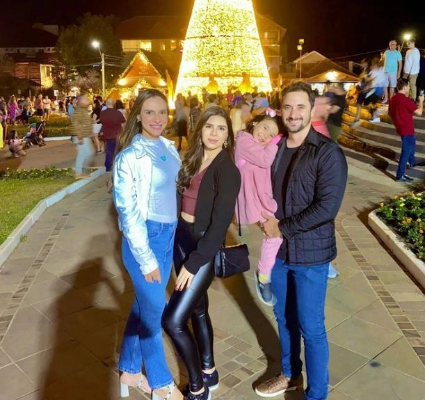 Família que se envolveu em acidente com avião