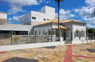 Fórum da Comarca de Esperantina (Foto: Divulgação/ TJ-PI)